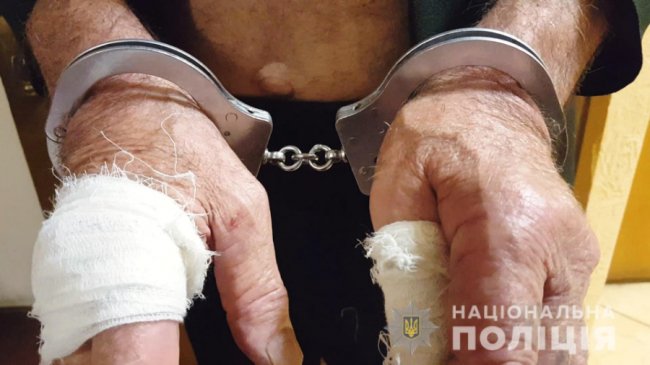 Пенсіонер зарізав цілу сім'ю в одеській комуналці: план виношував понад рік. ФОТО. ВІДЕО.