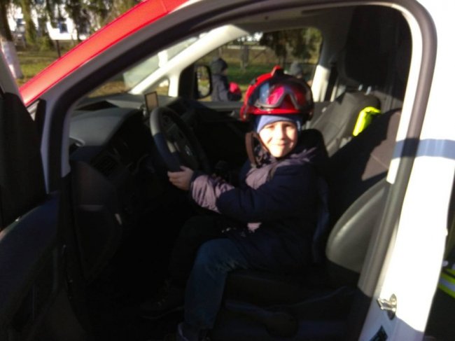 Луцькі першокласники на один урок стали рятувальниками