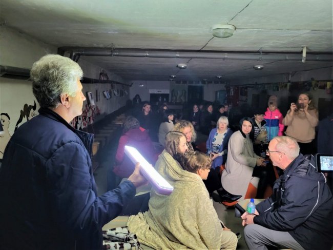 Майже мільйон переглядів зібрав юний волинянин, який заспівав в укритті