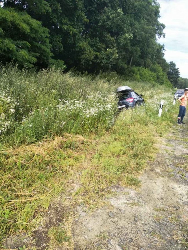 У селі під Луцьком зіткнулись два автомобілі. ФОТО