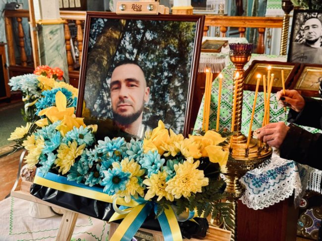 «Наш Герой ангелом оберігатиме нас із неба»: на Волині попрощалися з воїном Олександром Степюком