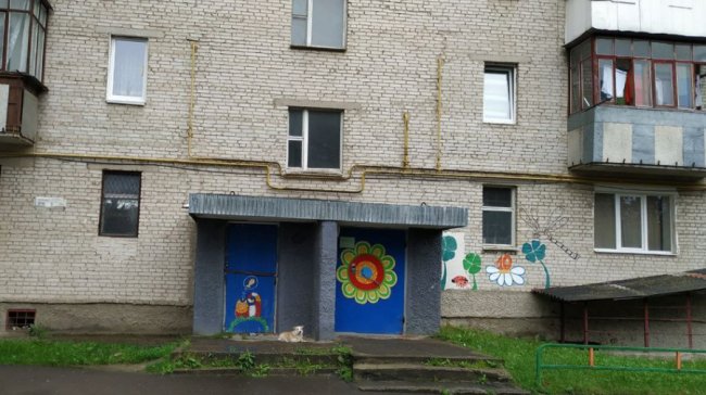 Деякі «стоять» ще від Пасхи: мешканці багатоповерхівок у Луцьку скаржаться на непрацюючі ліфти