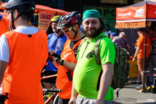 З дітками, собакою та у вишиванках: як лучани провели «Велодень-2019». ФОТО