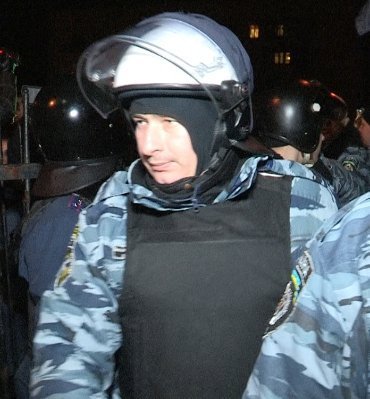 «Беркутівці», які засвітилися в нічних сутичках. ФОТО