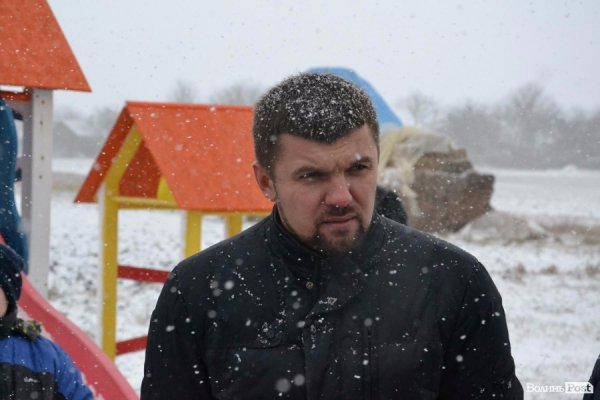 Гузь відкривав майданчики в окрузі попри снігопади*