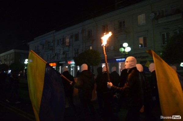 У Луцьку відбулася смолоскипна хода на честь річниці УПА. ФОТО. ВІДЕО