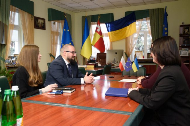 До Луцька надійшла гуманітарна допомогу від першої леді Польщі 