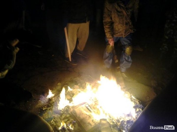 Ніч протесту у Луцьку. ФОТО. ВІДЕО