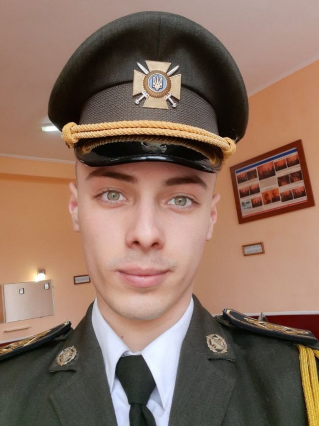 Зеленський вручив орден «Золота Зірка» рідним загиблого 25-річного Героя України з Волині