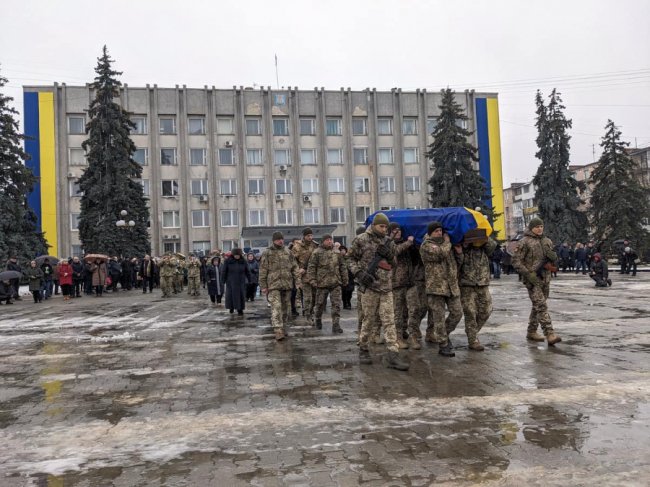 На захист стали троє чоловіків з однієї родини: у Ковелі попрощалися із 26-річним Героєм