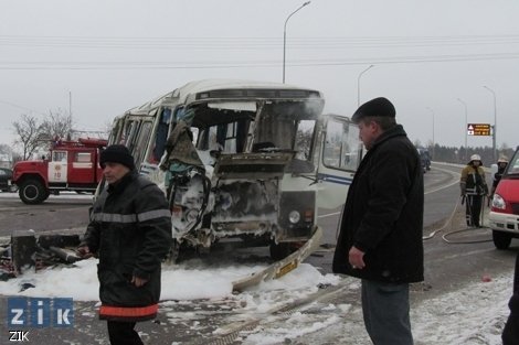 У страшній аварії на Львівщині загинуло 5 людей. ФОТО. ВІДЕО