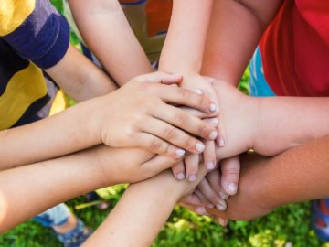 Вихователька луцького дитсадка, що має 5 дітей, може стати матір'ю-героїнею