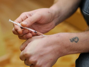 Волинянин після сварки з співмешканкою хотів ввести собі у вену ацетон