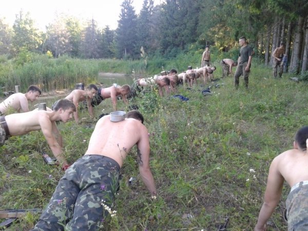 Волинські хлопці пройшли вишкіл на таборі «Легіонер 2015». ФОТО