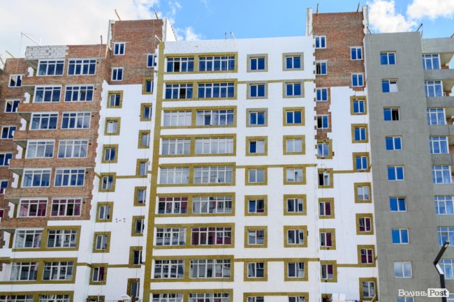 Роботи ні на мить не припиняються: як у Луцьку «росте» ЖК «Caramel Residence». ФОТО*