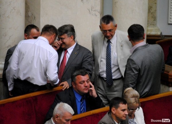 «Піт чола» волинських нардепів, або Рада перед канікулами. ФОТО