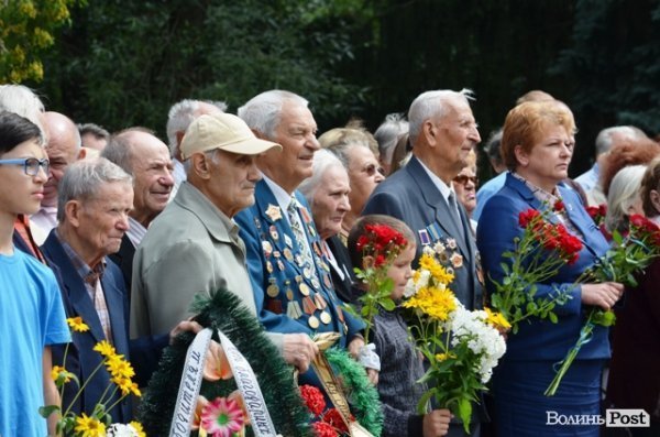 У Луцьку вшанували пам'ять героїв війни. ФОТО