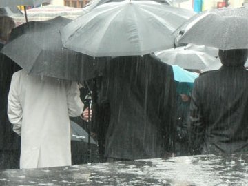 Українцям обіцяють дощі до кінця тижня