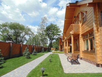 На Волині показали маєток, пов'язаний з Калетником та сином Януковича. ФОТО