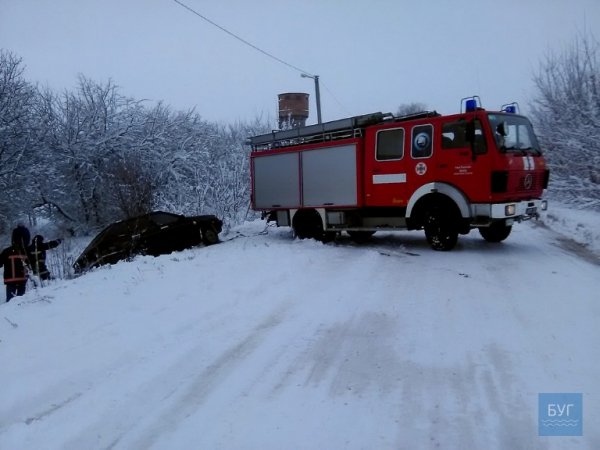 На Волині «Жигулі» злетіли в кювет