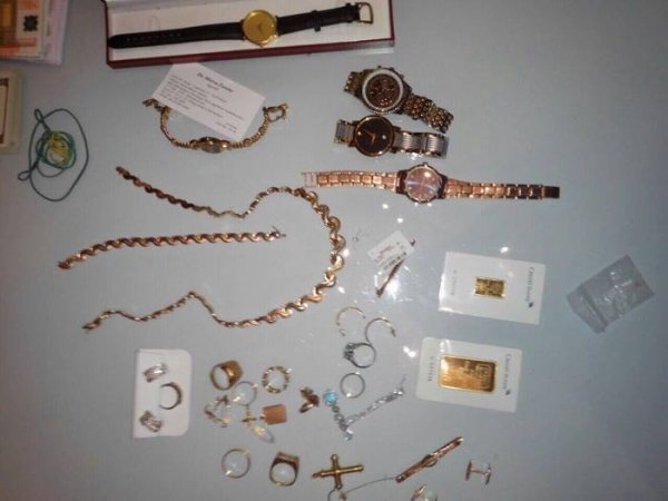 У судді Швеця знайшли сотні тисяч доларів та угорський паспорт. ФОТО. ВІДЕО