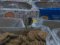 Печиво в луцькому супермаркеті «обс*рають» пташки, – соцмережі. ФОТО