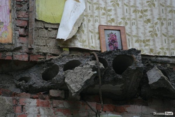 «Боялася ночувати, а дітей взагалі в квартиру не пустила», - жителька обваленого будинку 