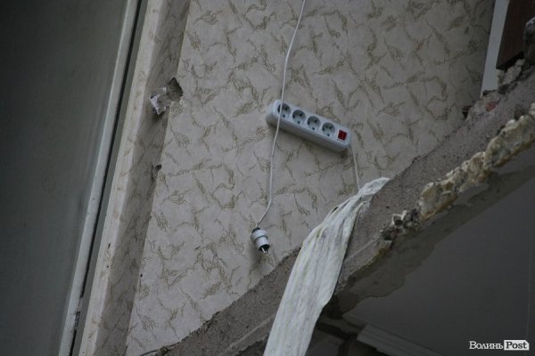 «Боялася ночувати, а дітей взагалі в квартиру не пустила», - жителька обваленого будинку 