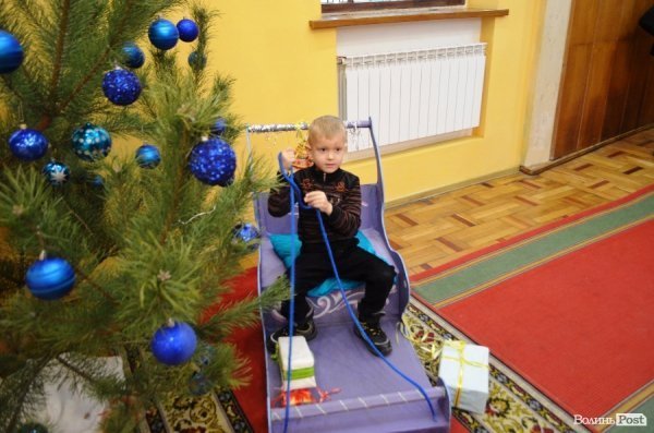 Андрій Покровський влаштував новорічне свято для 200 дітей