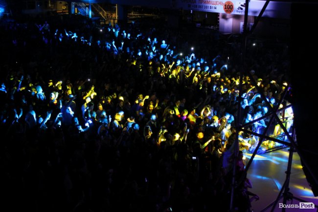 Як це було: фото грандіозного концерту «Ляпис 98» у «ПортCity»
