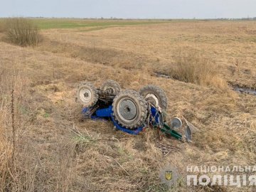 Трагедія на Волині: трактор на смерть придушив чоловіка