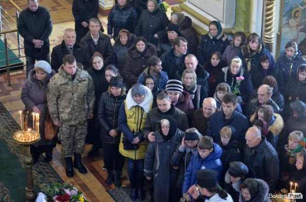 Луцьк провів в останню путь Героя АТО Валерія Марцинюка. ФОТО 