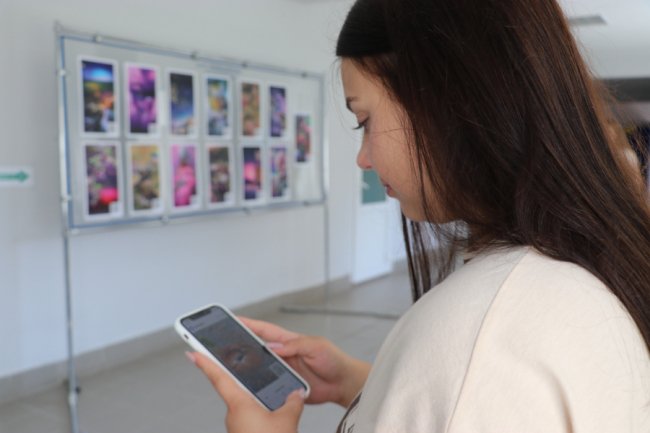 У волинському університеті штучний інтелект створює картини з пісень