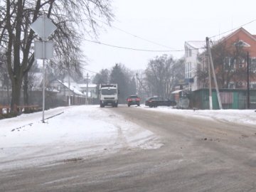 Вулиці стають чистими в рази швидше: Шацька громада купила багатофункціональний сміттєвоз за 1,5 мільйона