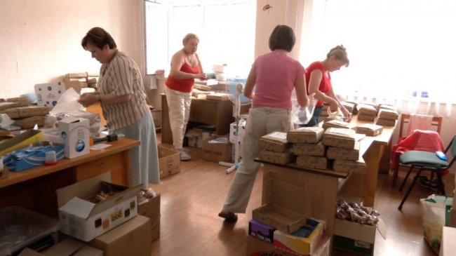 Луцькі волонтери передали військовим на фронт майже 19 тисяч наборів їжі. ФОТО. ВІДЕО