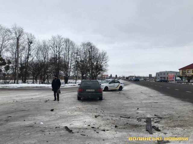 У Рованцях зіткнулись Audi і позашляховик Hyundai: постраждало троє людей. ФОТО