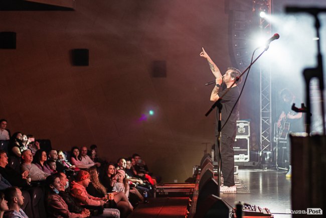 Чуттєва лірика та вибуховий рок: у Луцьку  «відгриміли» два незабутніх концерти гурту «БЕZ ОБМЕЖЕНЬ»