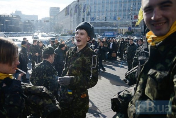 Перші добровольці Нацгвардії вирушили на навчання. ФОТО. ВІДЕО