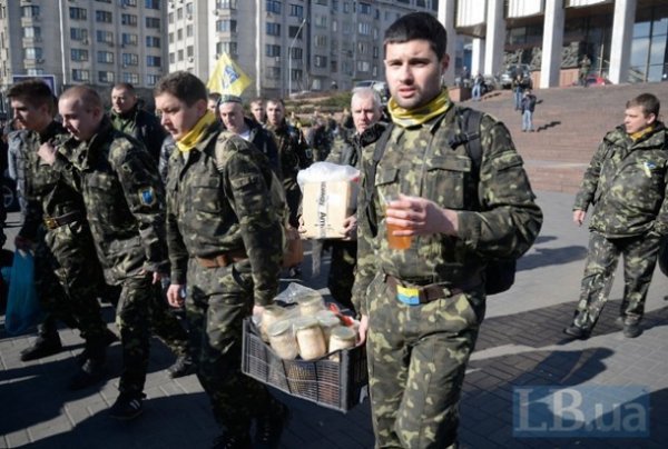 Перші добровольці Нацгвардії вирушили на навчання. ФОТО. ВІДЕО