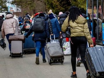 Кабмін по-новому призначатиме виплати для переселенців 