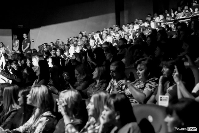 Шквал емоцій та запальна музика: як у Луцьку виступав Dan Balan. ФОТО