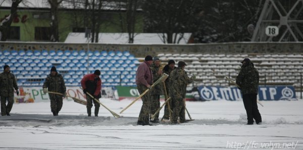 У Луцьку розморозили і «законсервували» стадіон