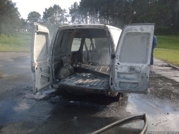 На Волині згоріло авто громадського активіста. ФОТО. ВІДЕО 