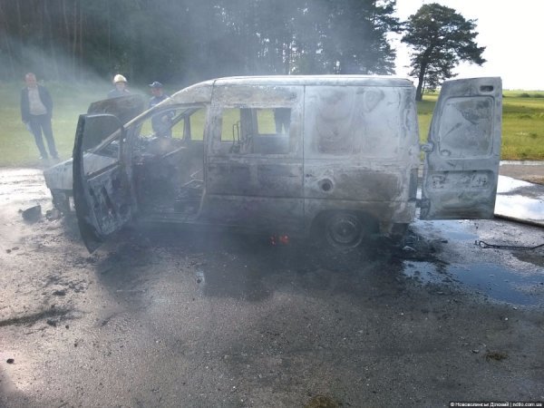На Волині згоріло авто громадського активіста. ФОТО. ВІДЕО 