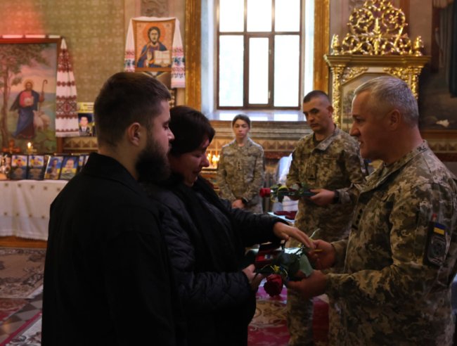 На Волині 13 родинам загиблих прикордонників вручили посмертні нагороди
