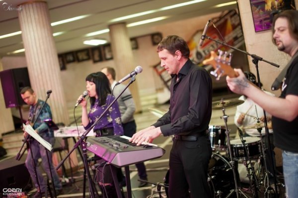 Луцьк на два дні став весільною столицею заходу України. ФОТО