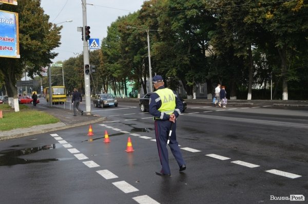 Янукович в Луцьку: опозиція мітингує. ФОТО