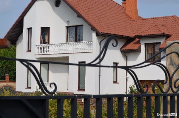 Кравчук пообіцяв купити цеглу на дитбудинок, який хочуть збудувати мало не на його подвір'ї. ФОТО. ВІДЕО