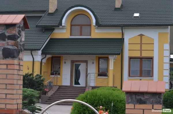 Кравчук пообіцяв купити цеглу на дитбудинок, який хочуть збудувати мало не на його подвір'ї. ФОТО. ВІДЕО