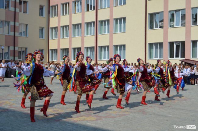 Під гаслом «Вперше»: луцька школа №27 відкрила свої двері. ФОТОРЕПОРТАЖ